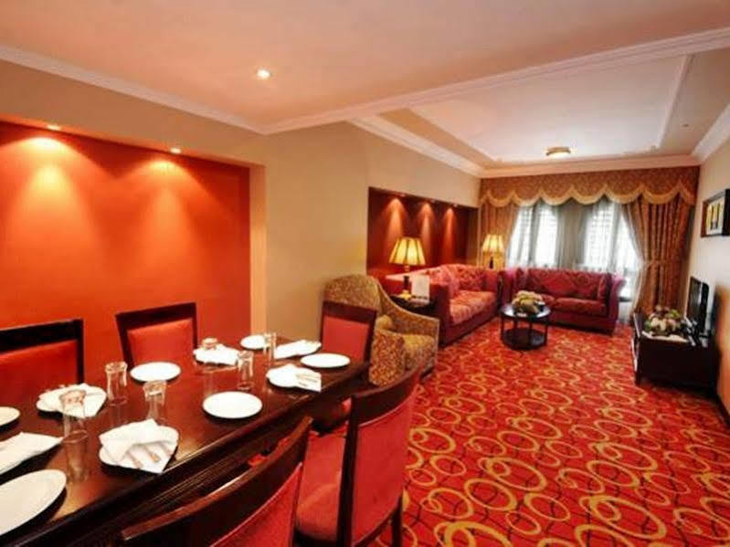 Taiba Suites Madinah Medina Kültér fotó Suite
