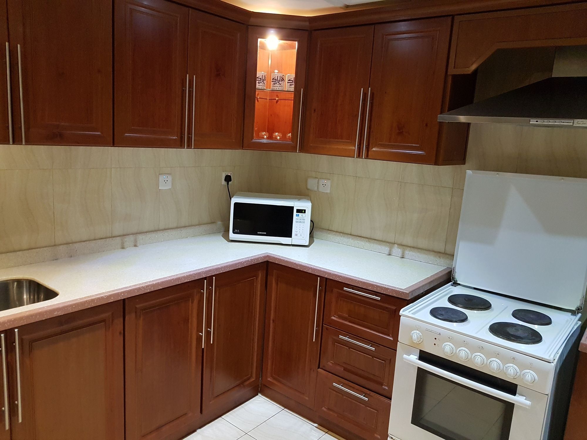 Taiba Suites Madinah Medina Kültér fotó A modern kitchen